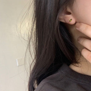 earrings in gold featuring gold-plated and stud fit