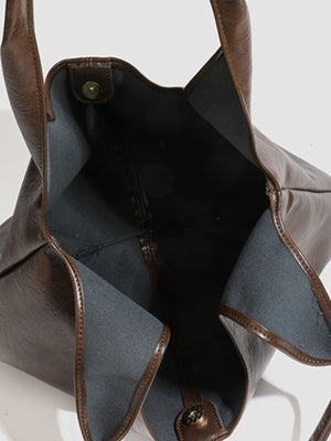 handbag in Brown