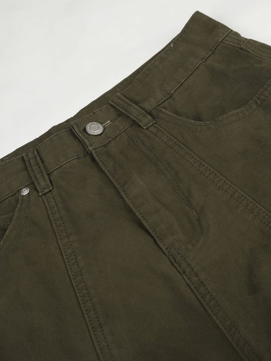 cargo pants in Army Green with pocketed and full-length