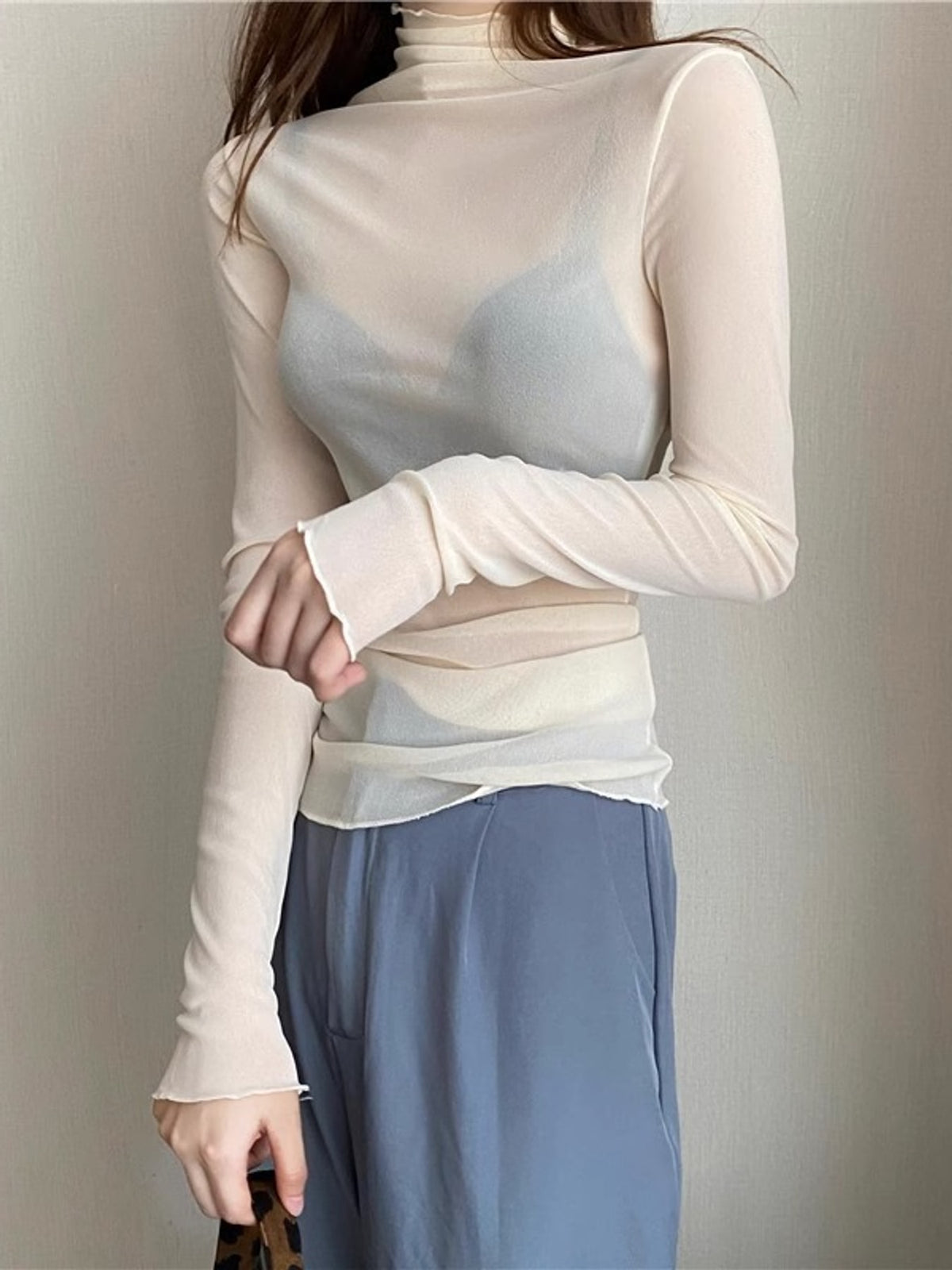 edgy t-shirt in Coffee with turtleneck
