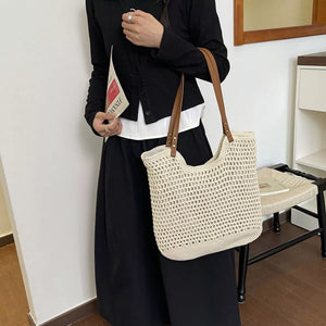 Crochet Knit Shoulder Bag in Cream White