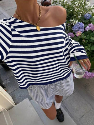 t-shirt featuring striped in Khaki with 65% polyester, 30% viscose, 5% elastane Care instructions: Machine wash cold texture