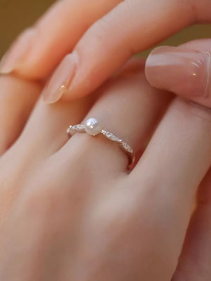Synthetic Pearl, 925 sterling silver, Zircon Care instructions: Avoid wearing du ring in Silver with n/a silhouette