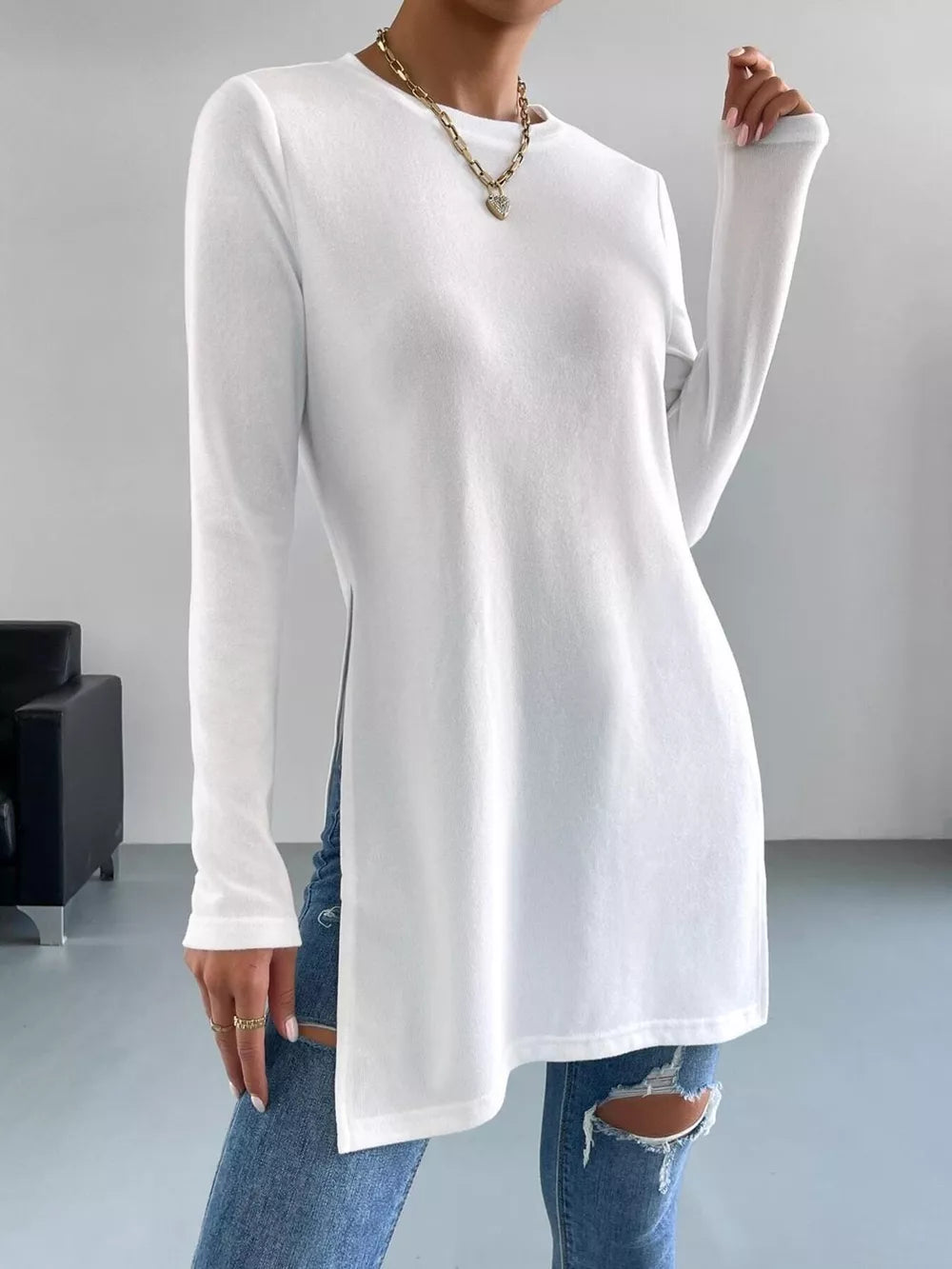 Long Sleeve Side Slit T-shirt in Black