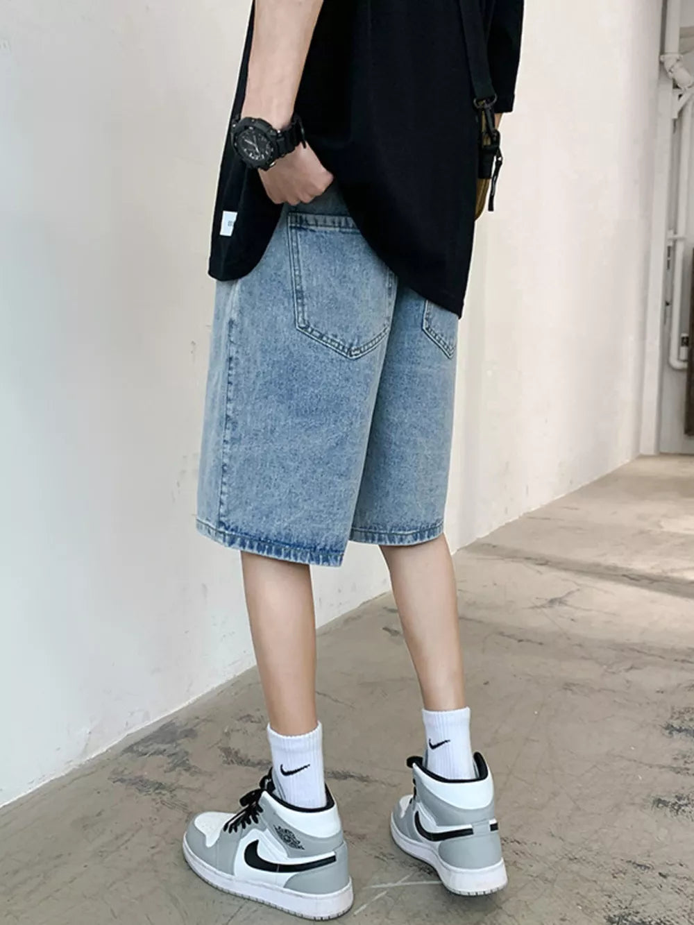 Men's Acid Wash Denim Shorts in Blue