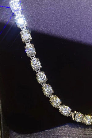 Diamond tennis bracelet in platinum with round-cut stones.