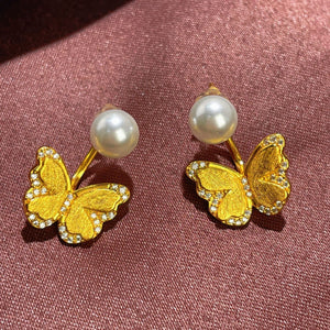 earrings in gold featuring pearl accent and regular fit