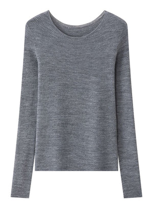 White pullover sweater with hip-length and pullover