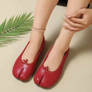 black flats