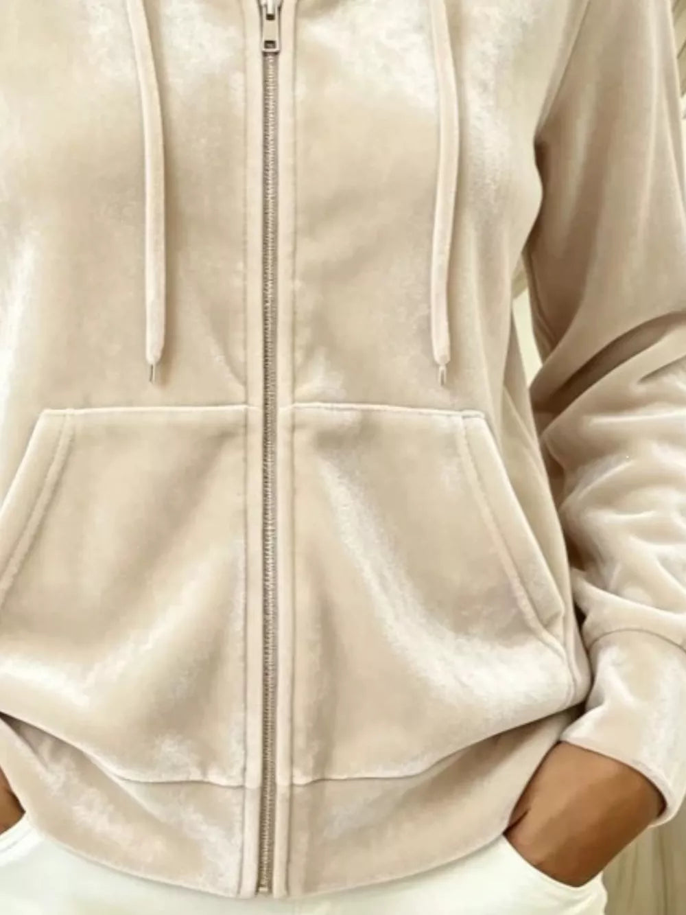 100% polyester Care instructions: Machine wash cold zip hoodie in Black with regular silhouette