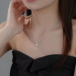 925 Sterling Silver Zircon Pendant Necklace in clear with zircon stones
