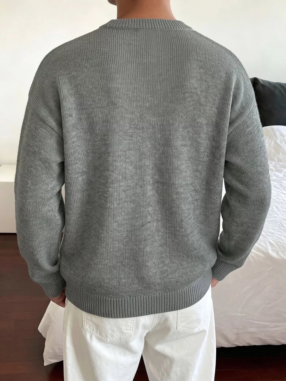 pullover sweater in Gray with geometric and dropped shoulder