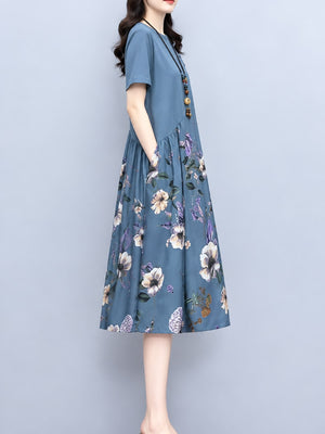 Fuchsia A-line dress with decorative button and short sleeve