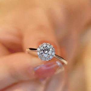 ring in silver featuring moissanite and fitted fit
