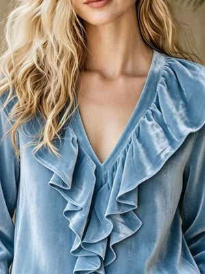 romantic blouse in Burgundy with v-neck