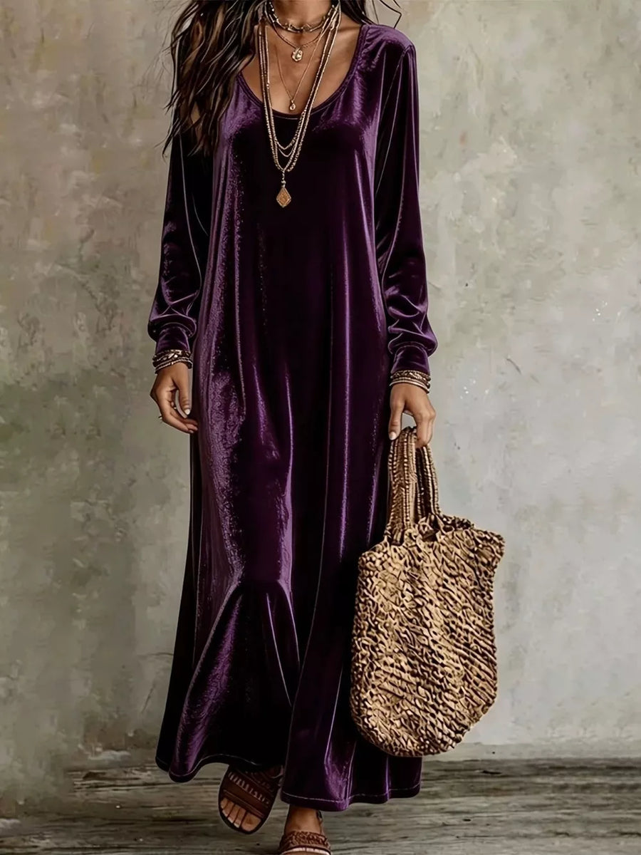 Velvet Maxi Dress With Flowy Hem in White