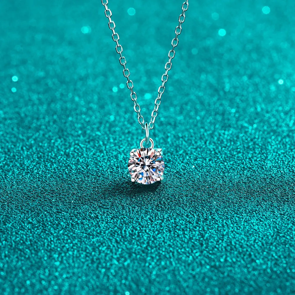 Solitaire moissanite pendant necklace in silver 925 sterling silver with delicate chain