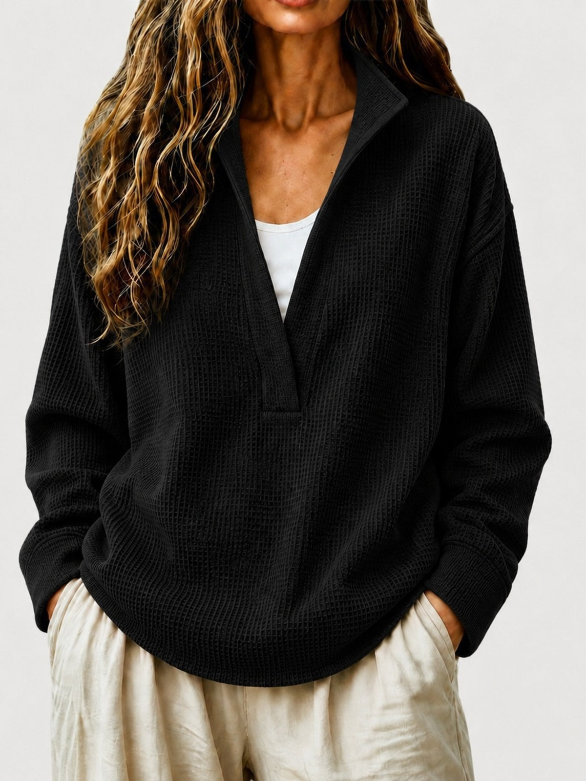 Gray sweatshirt with hip-length and pullover