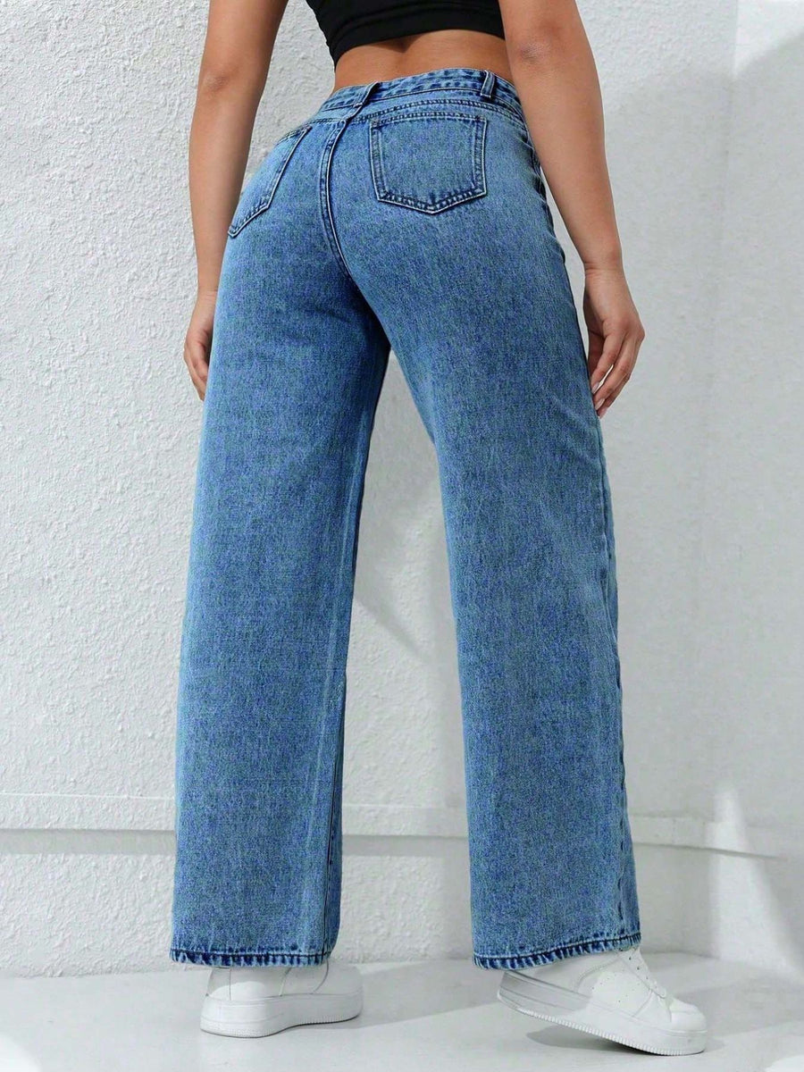 Blue wide-leg jeans with full-length and button, zipper