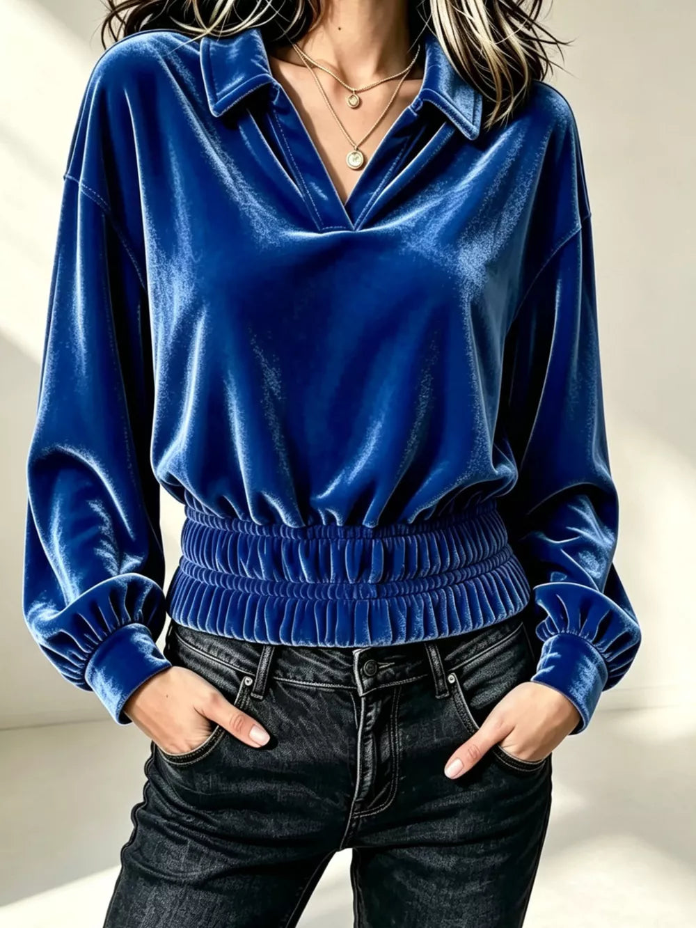 classic blouse in Blue with collared