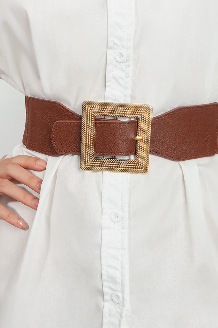 Brown elasticated waist belt with textured gold square buckle