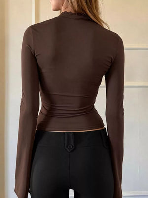 romantic t-shirt in burgundy with keyhole