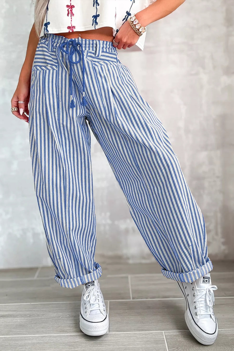 wide-leg pants in Light Blue