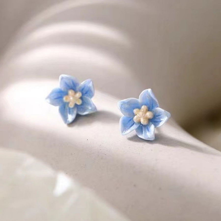 earrings in yellow with floral and floral design