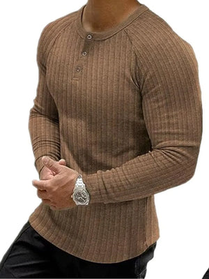Ribbed Henley tee in Khaki with buttoned neckline and raglan sleeves.