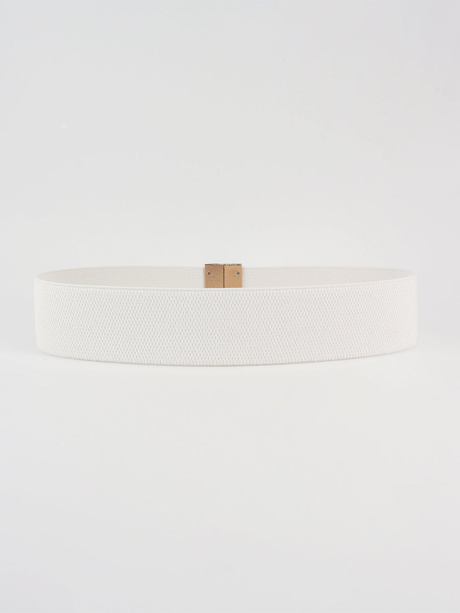 White elastic belt with textured pattern and gold clasp detail