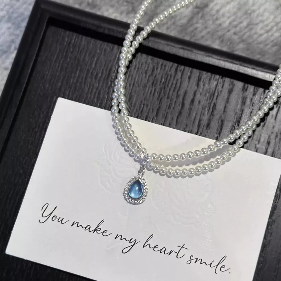 necklace in ivory featuring double layered and delicate fit