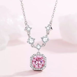 necklace in silver featuring pendant and pendant fit