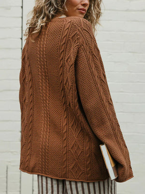 pullover sweater in Black with cable knit and cable-knit