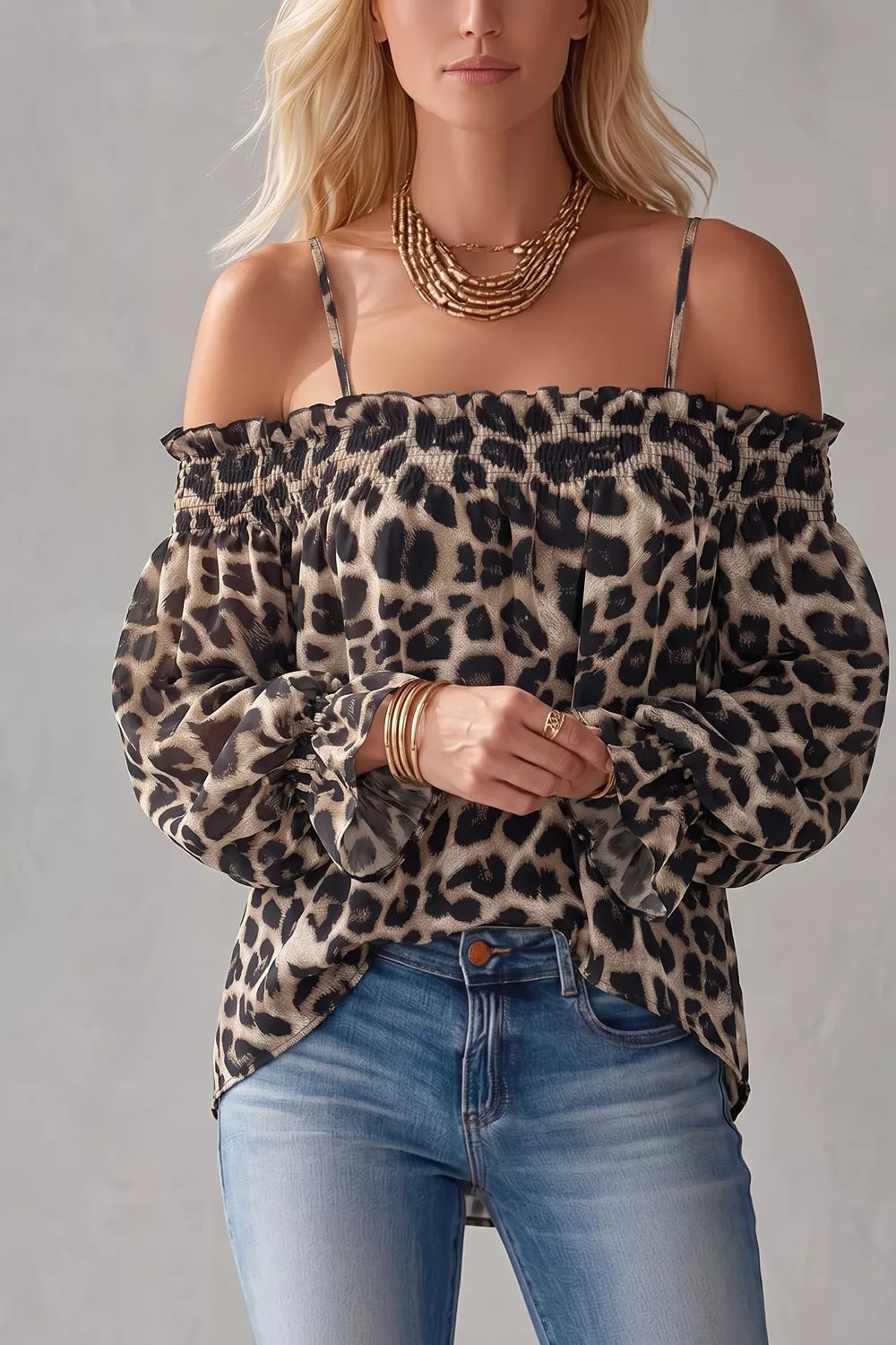Leopard blouse with hip-length and pullover