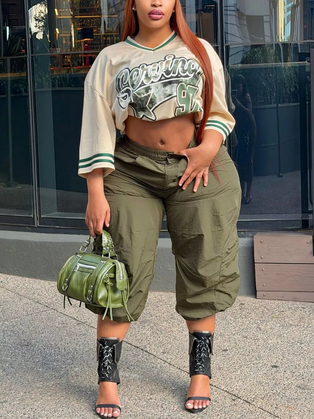 Baggy Cargo Cropped Pants in Army Green