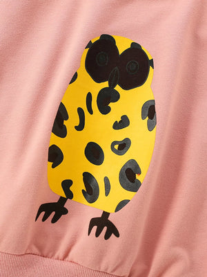 Dusty pink cotton sweatshirt with a yellow owl graphic and leopard print details.