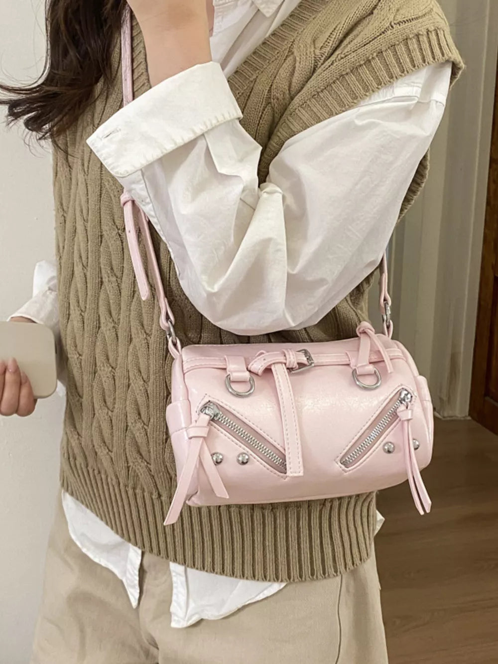 Adjustable Strap Leather Shoulder Bag in Pink