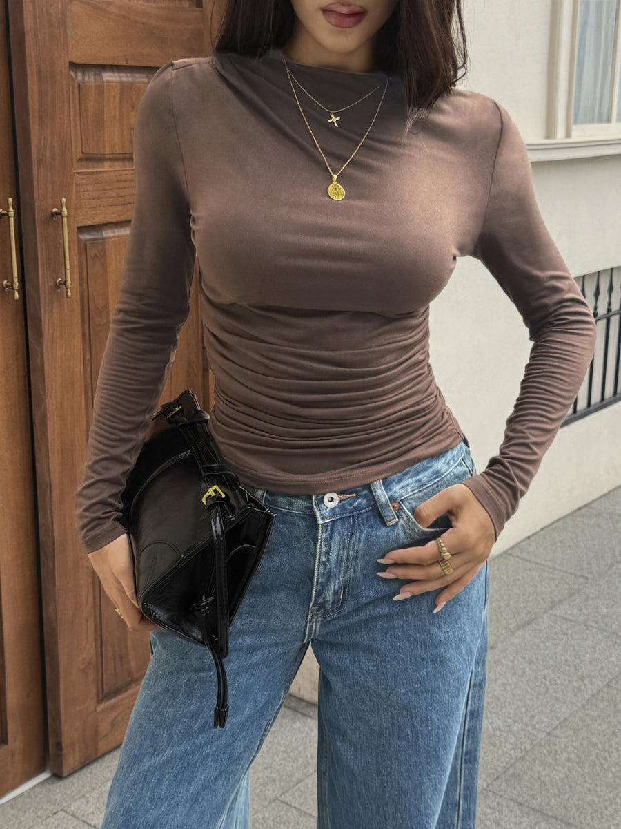 95% polyester, 5% elastane Care instructions: Machine wash cold t-shirt in dark brown with slim silhouette
