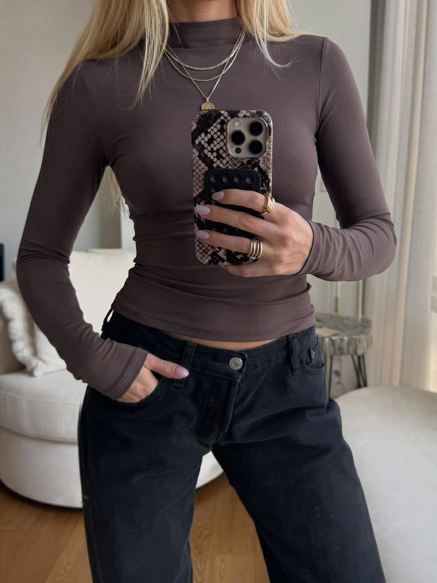 Brown t-shirt with hip-length and pullover