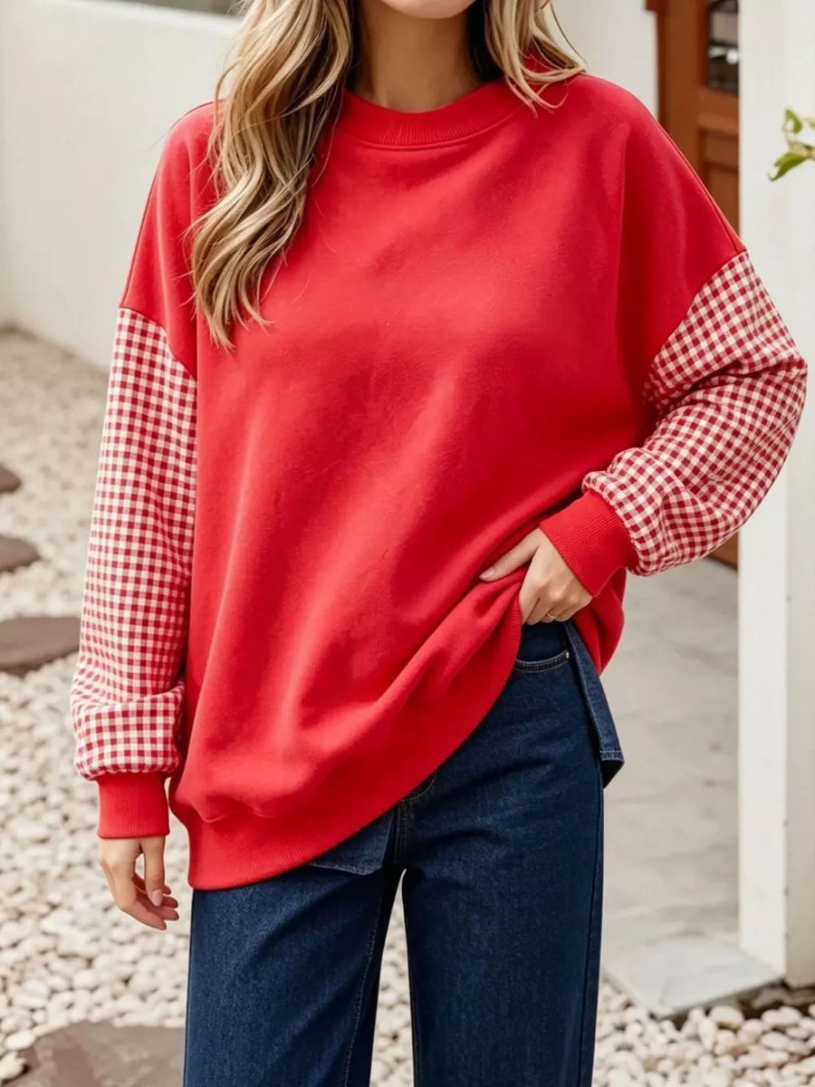 white sweatshirt featuring stretch and gingham