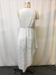 White lace sleeveless dress with asymmetrical hem and elastic waist