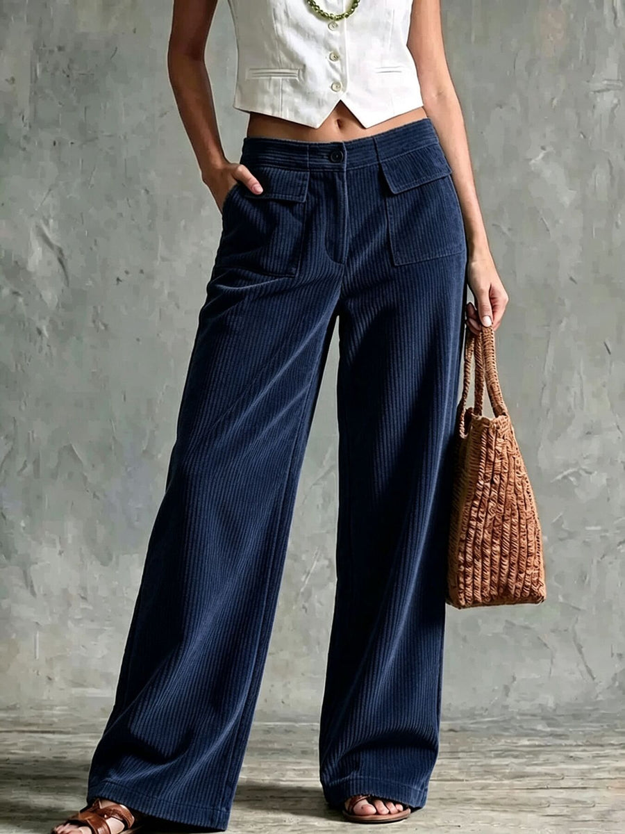 wide-leg pants in Black with pocketed and full-length