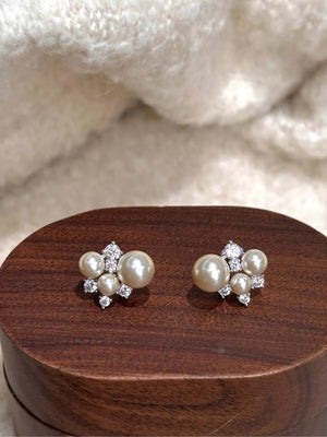Synthetic Pearl,925 silver needle,Zircon Care instructions: Avoid wearing during earrings in ivory with regular silhouette