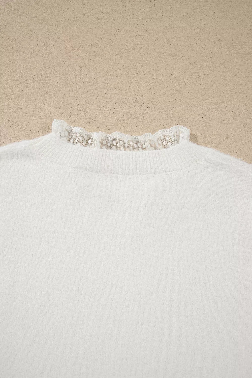 White regular pullover sweater with crew neck