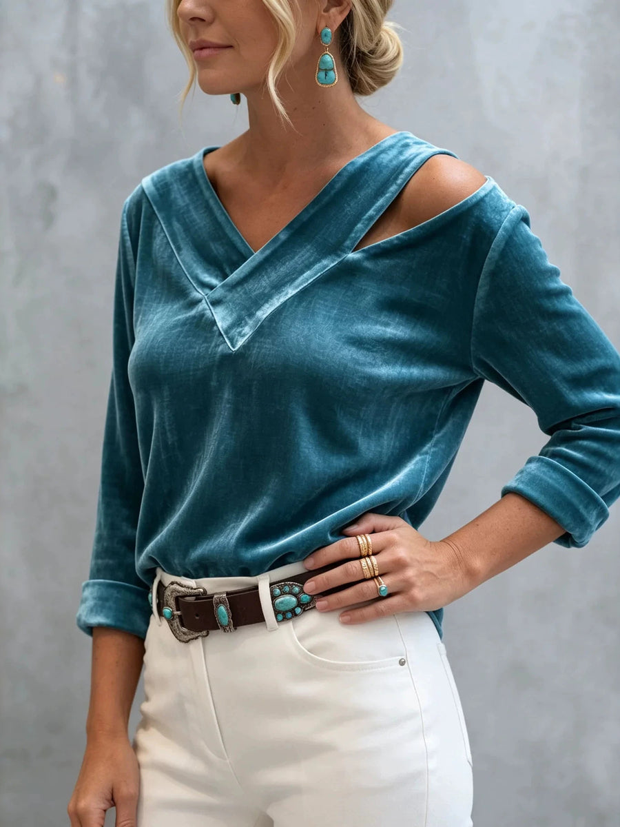 100% polyester Care instructions: Machine wash cold blouse in Green with relaxed silhouette