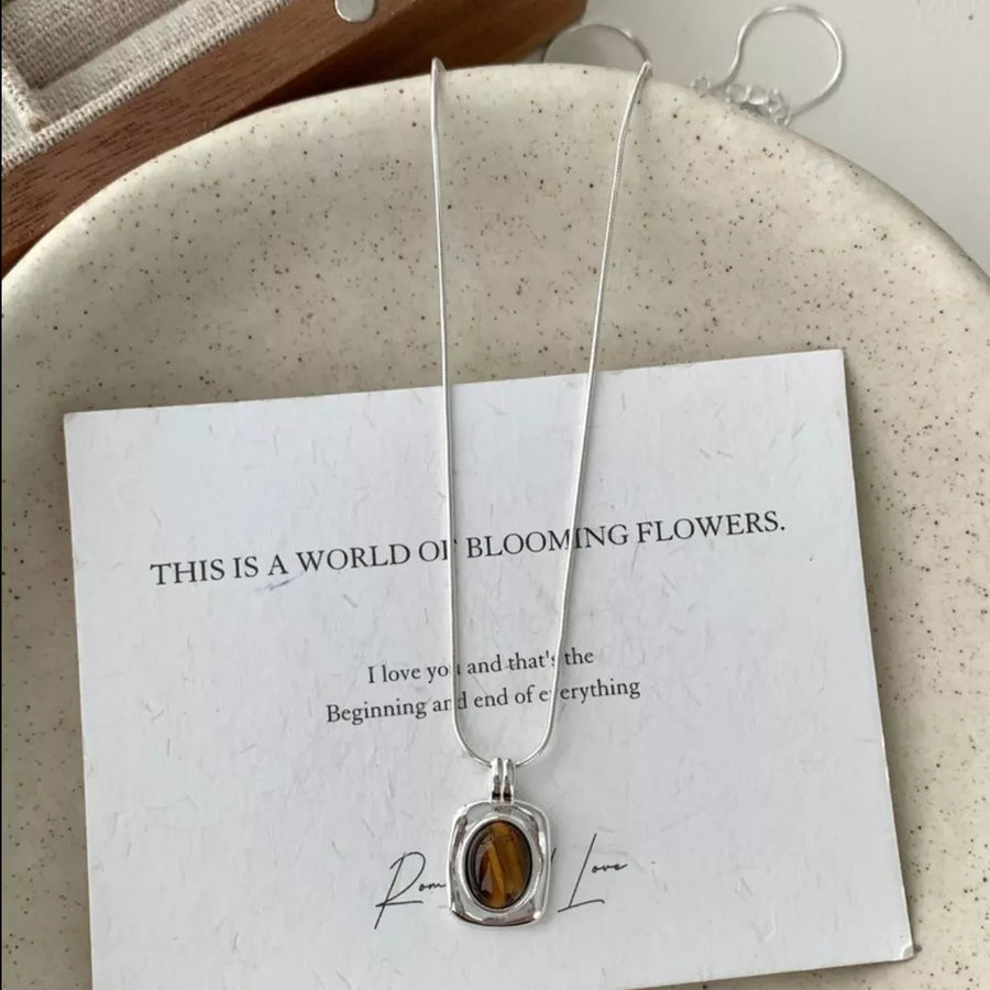 classic necklace in silver with not applicable
