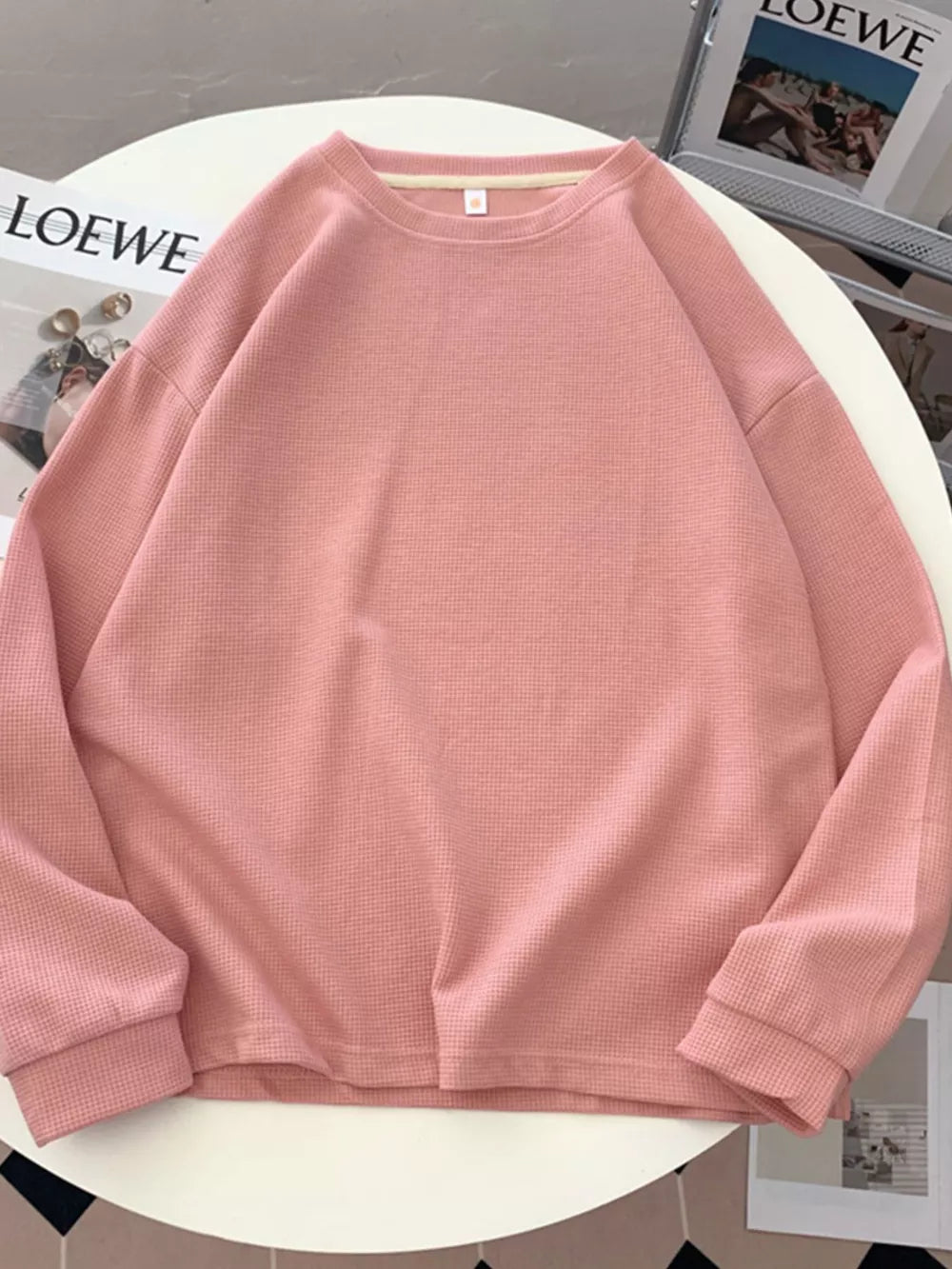 Crew Neck Long Sleeve Sweatshirt in Gray