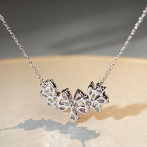 necklace in silver with zircon embellishment and 15.7 inches