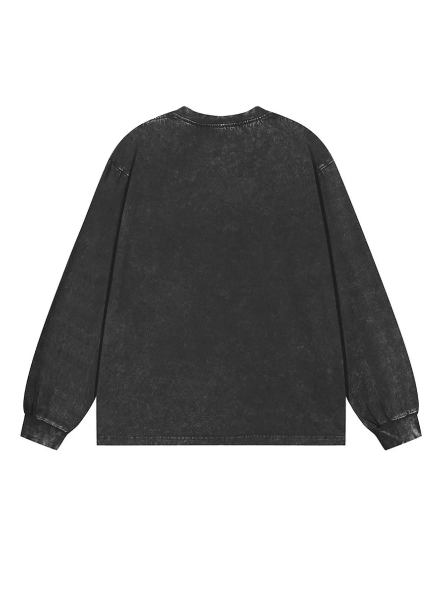 Oversized long-sleeve t-shirt in dark gray with a washed effect and crew neck.
