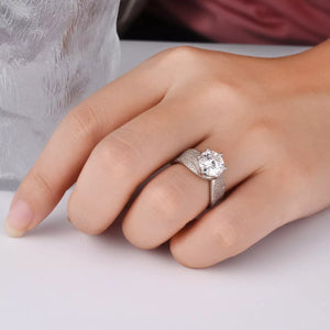 Dazzling moissanite silver ring with certificate, 3 carat brilliant stone on 925 sterling band.